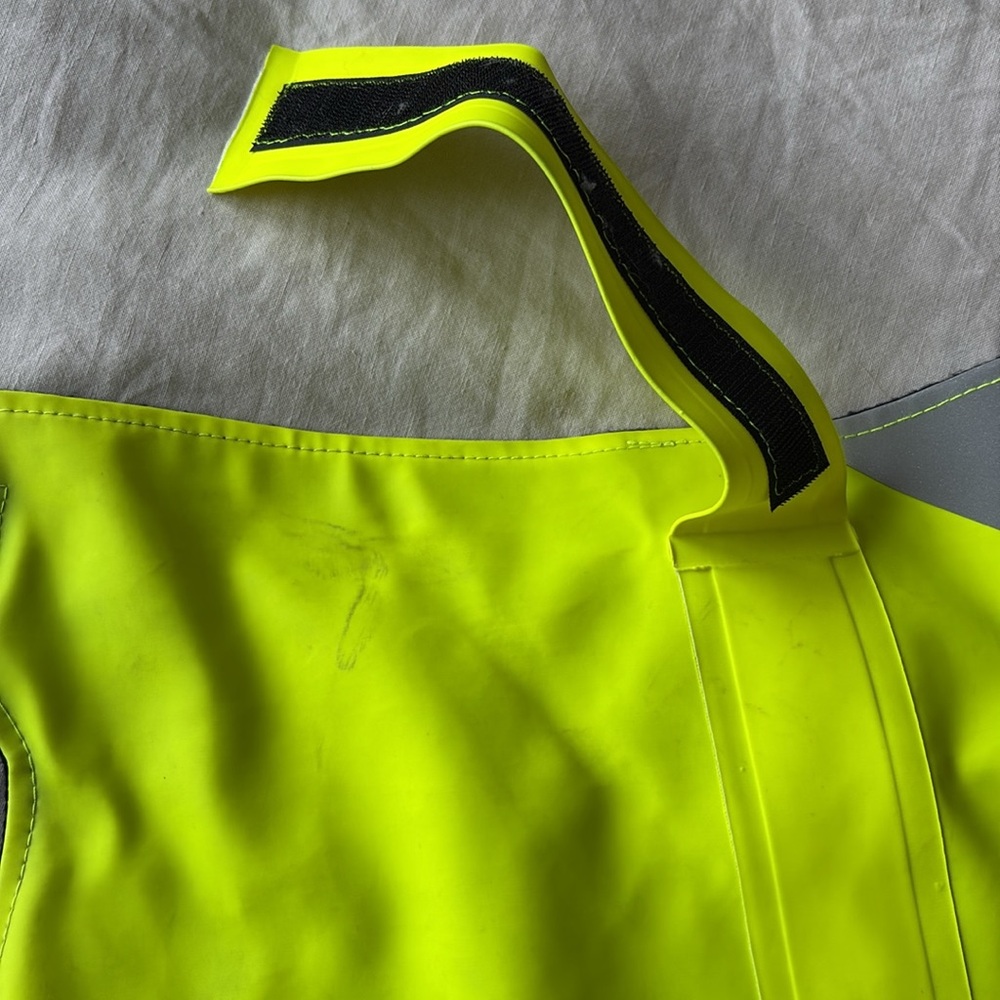 Stutterheim Dog Raincoat Neon Yellow Size M - Picture 4 of 8